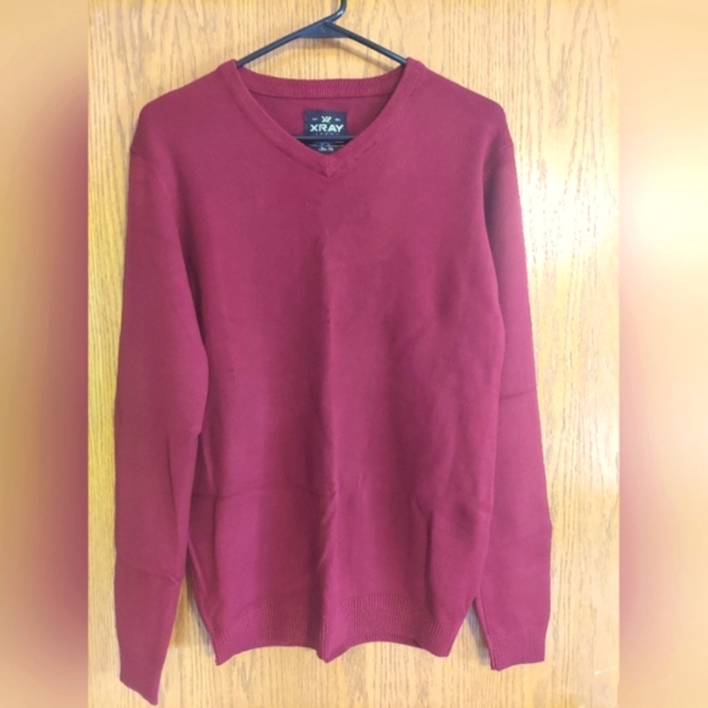 Gorgeous NWT Men's Sweater